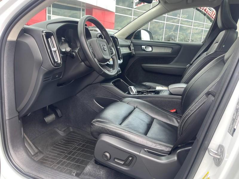 used 2023 Volvo XC40 car, priced at $24,957