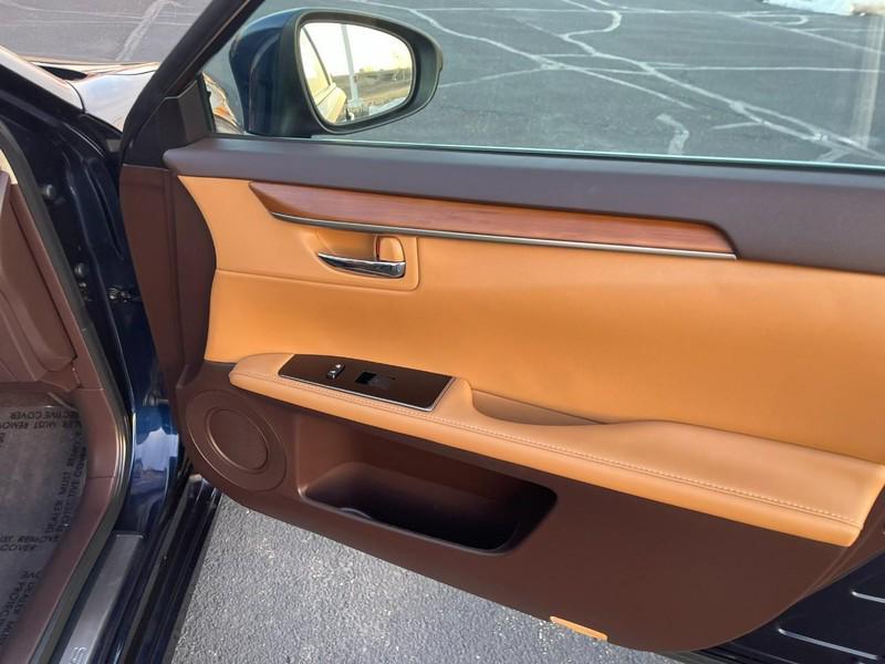 used 2016 Lexus ES 350 car, priced at $26,503