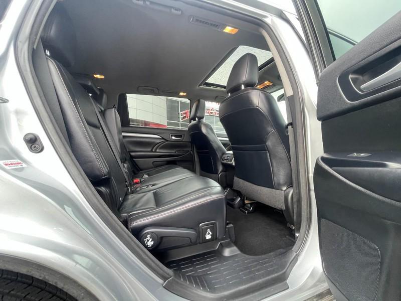 used 2016 Toyota Highlander car, priced at $13,447