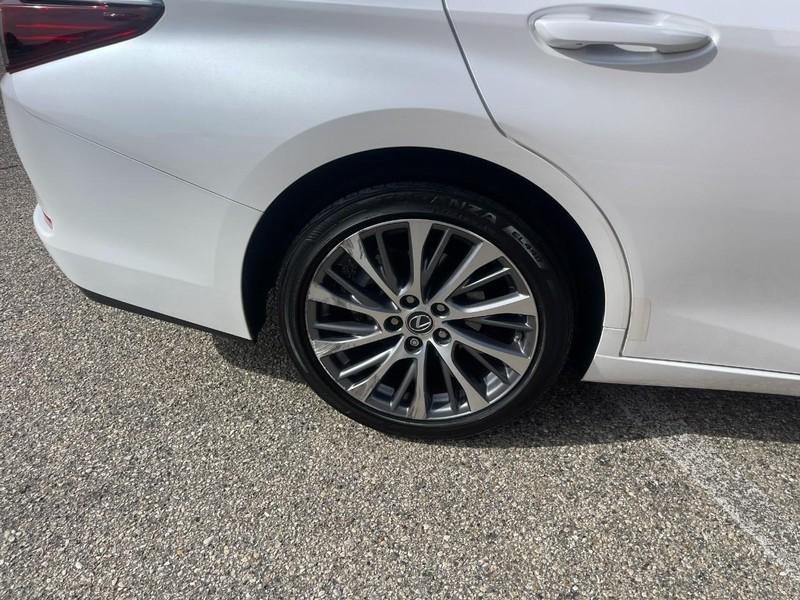 used 2019 Lexus ES 350 car, priced at $29,992