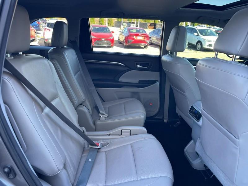 used 2015 Toyota Highlander car, priced at $18,503