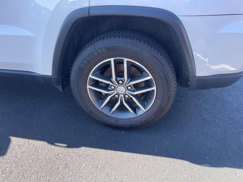 used 2018 Jeep Grand Cherokee car, priced at $14,503