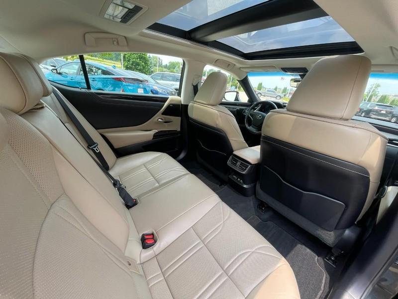 used 2021 Lexus ES 350 car, priced at $35,992