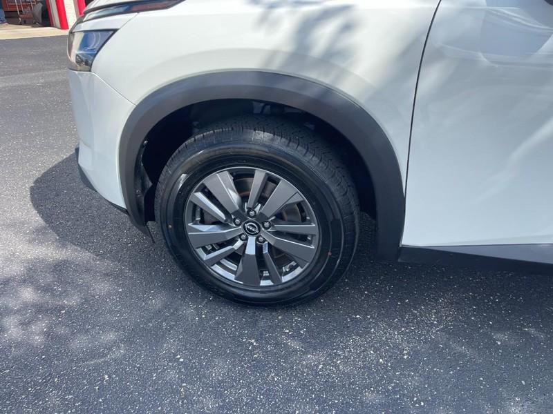 used 2022 Nissan Pathfinder car, priced at $24,900