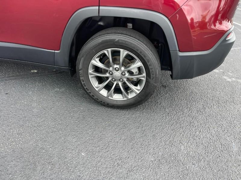 used 2019 Jeep Cherokee car, priced at $16,996