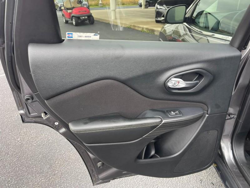 used 2017 Jeep Cherokee car, priced at $13,903
