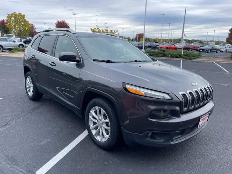 used 2017 Jeep Cherokee car, priced at $13,903