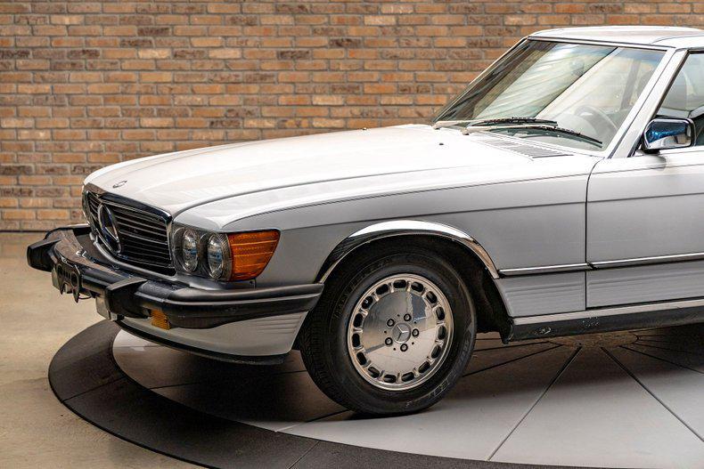 used 1987 Mercedes-Benz 560SL car, priced at $17,900