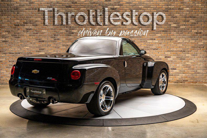 used 2005 Chevrolet SSR car, priced at $39,900