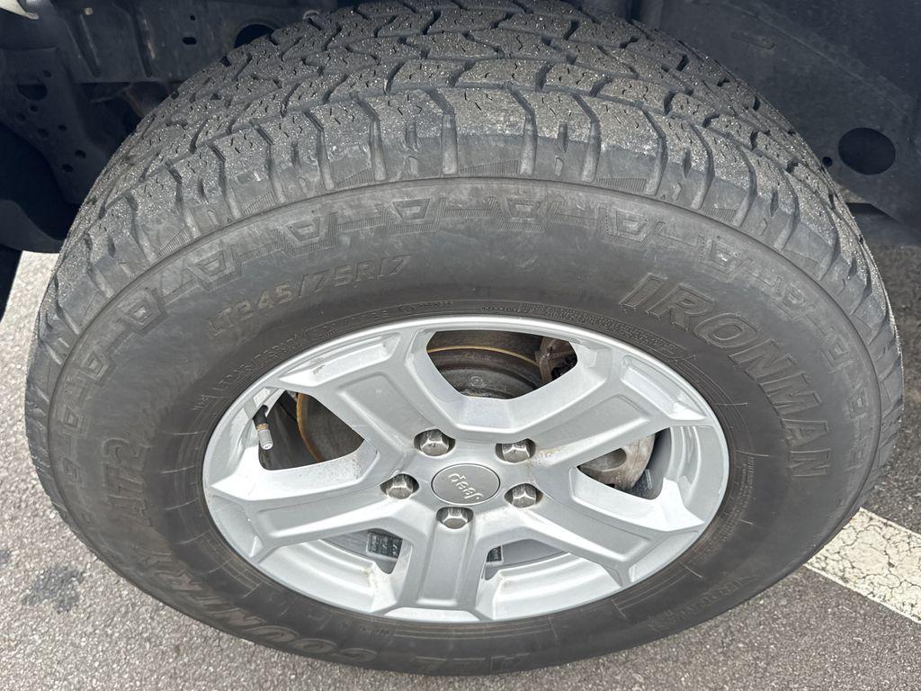 used 2020 Jeep Wrangler Unlimited car, priced at $23,306