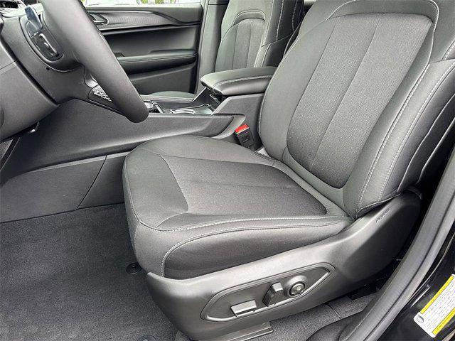 new 2025 Jeep Grand Cherokee L car, priced at $41,454