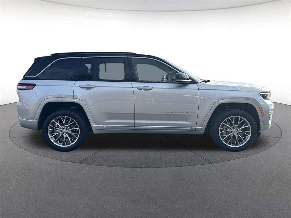 used 2025 Jeep Grand Cherokee car, priced at $48,575