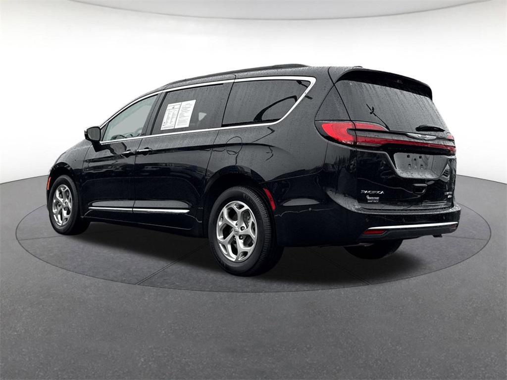 used 2023 Chrysler Pacifica car, priced at $35,258