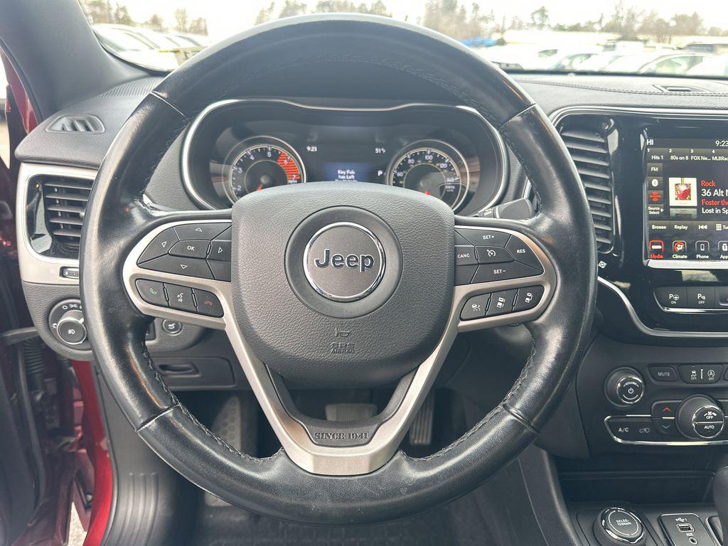 used 2021 Jeep Cherokee car, priced at $17,994