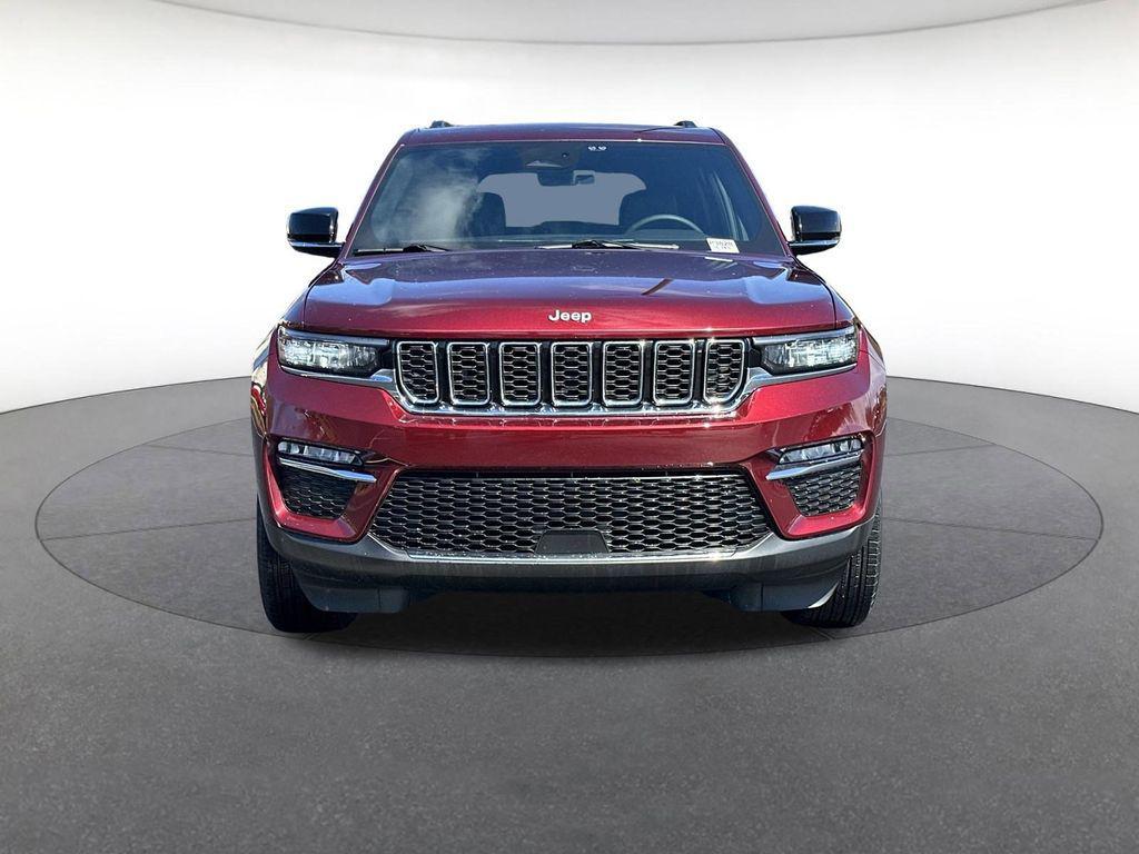 used 2025 Jeep Grand Cherokee car, priced at $39,366