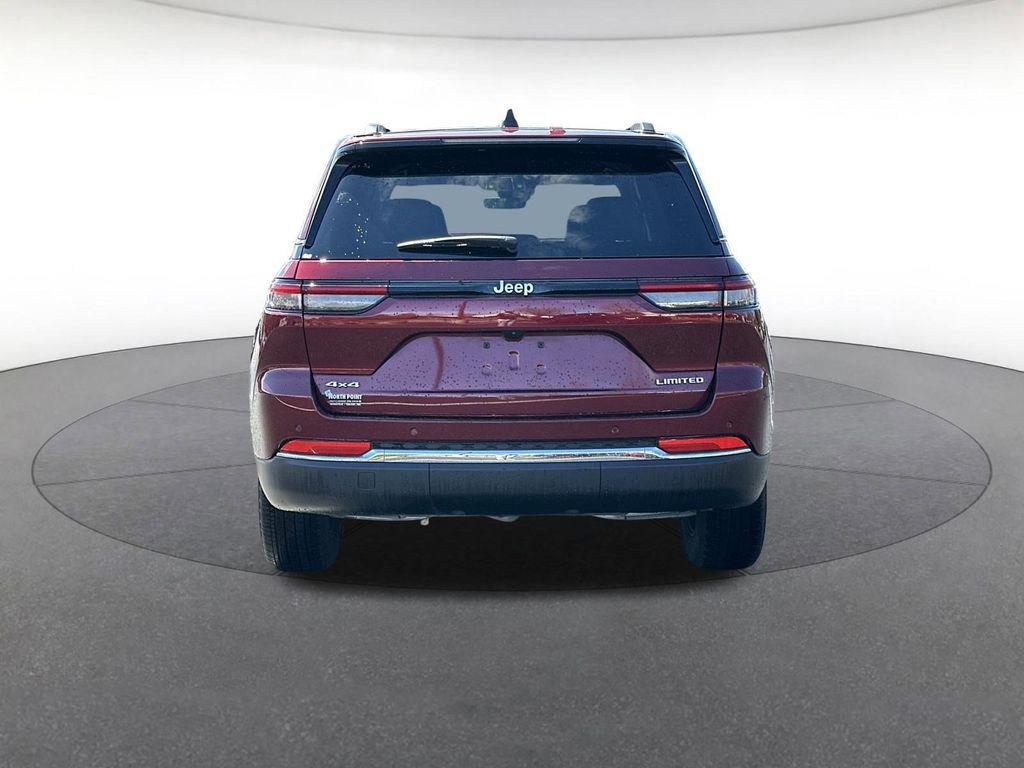 used 2025 Jeep Grand Cherokee car, priced at $39,366