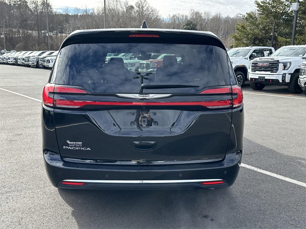 used 2025 Chrysler Pacifica car, priced at $30,726