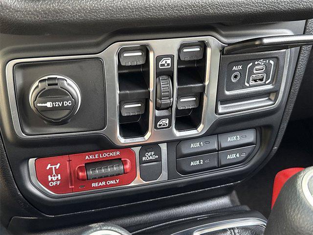 new 2025 Jeep Wrangler car, priced at $47,345