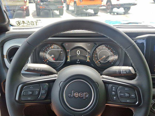 new 2025 Jeep Gladiator car, priced at $43,111