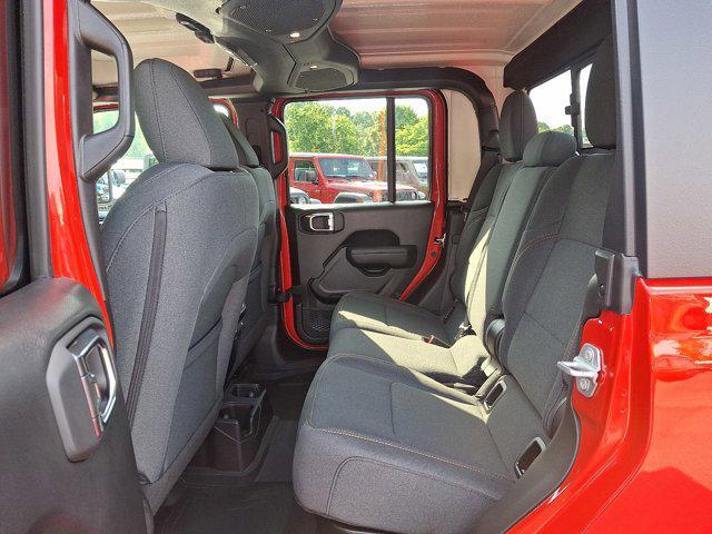 new 2025 Jeep Gladiator car, priced at $45,111