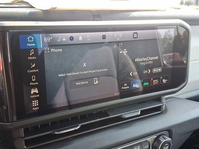 new 2025 Jeep Gladiator car, priced at $45,111