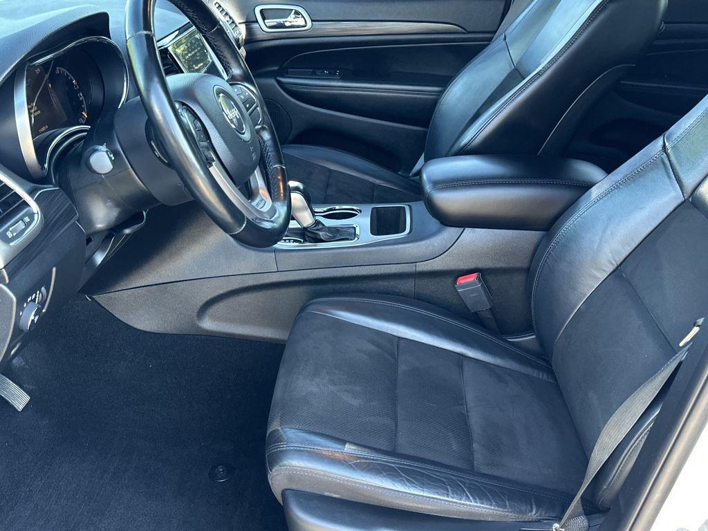 used 2021 Jeep Grand Cherokee car, priced at $20,614