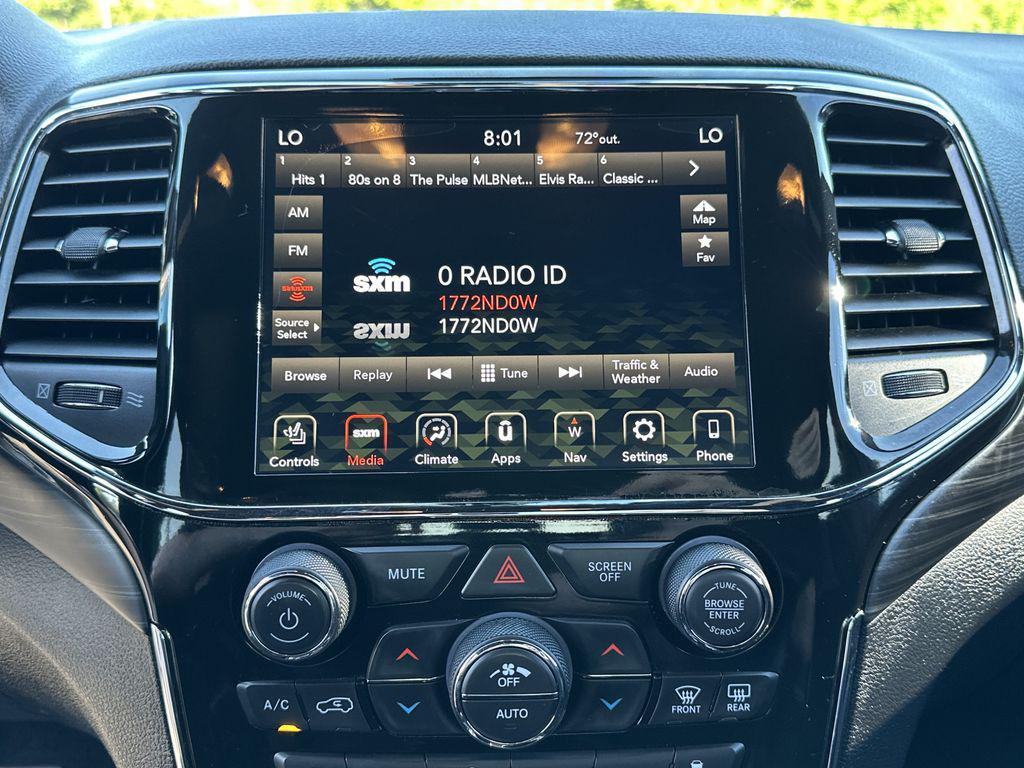 used 2021 Jeep Grand Cherokee car, priced at $20,614