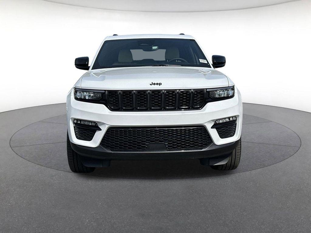 used 2025 Jeep Grand Cherokee car, priced at $38,587