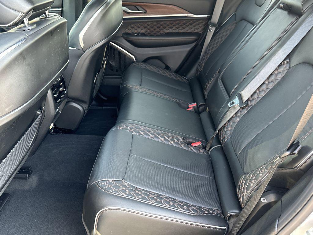 used 2025 Jeep Grand Cherokee car, priced at $49,392