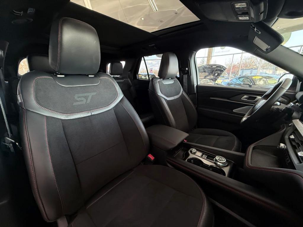 used 2026 Ford Explorer car, priced at $51,995