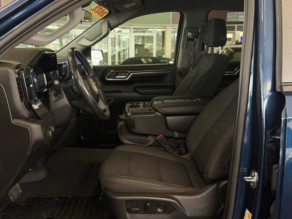 used 2022 Chevrolet Silverado 1500 car, priced at $27,595