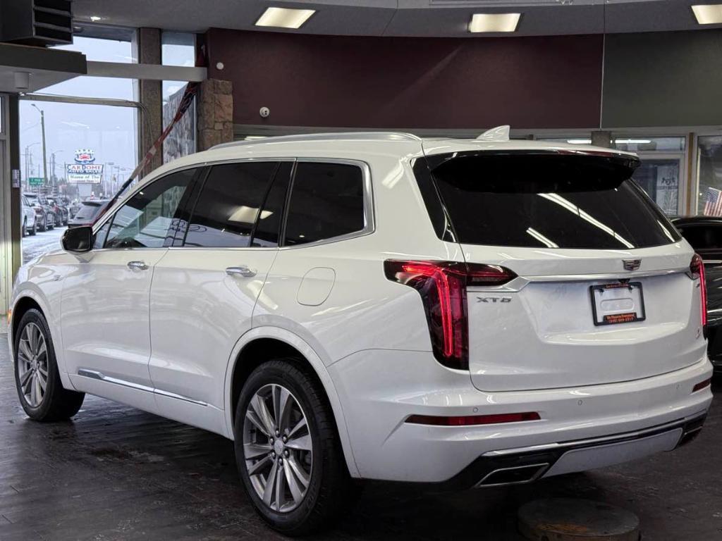 used 2023 Cadillac XT6 car, priced at $30,995