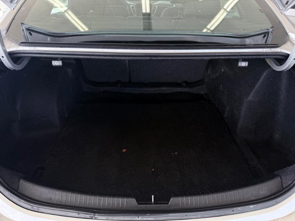 used 2021 Chevrolet Malibu car, priced at $10,000