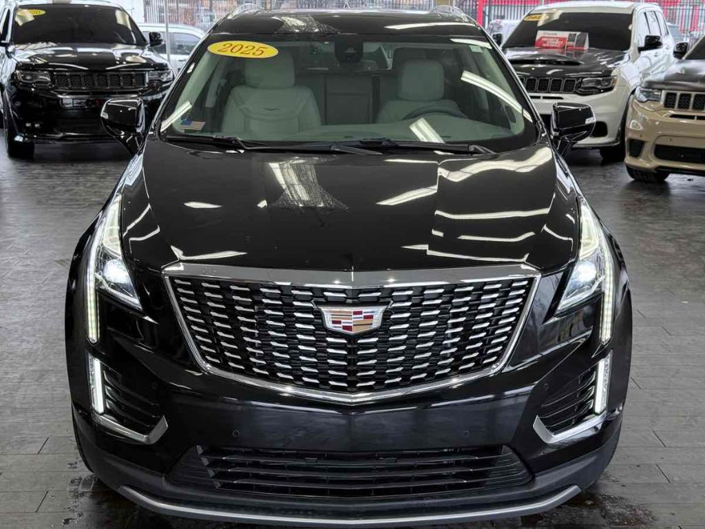 used 2025 Cadillac XT5 car, priced at $33,795