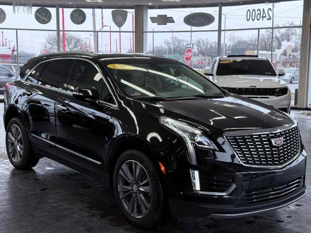 used 2025 Cadillac XT5 car, priced at $35,295