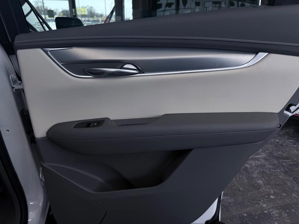 used 2021 Cadillac XT5 car, priced at $20,995