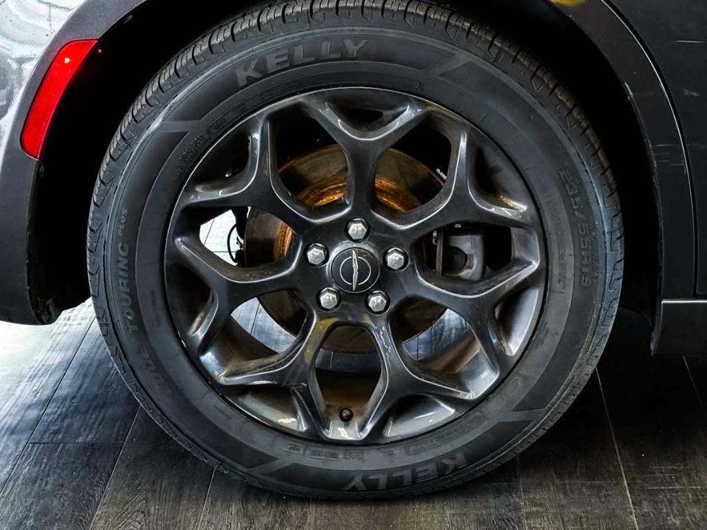 used 2021 Chrysler 300 car, priced at $18,395