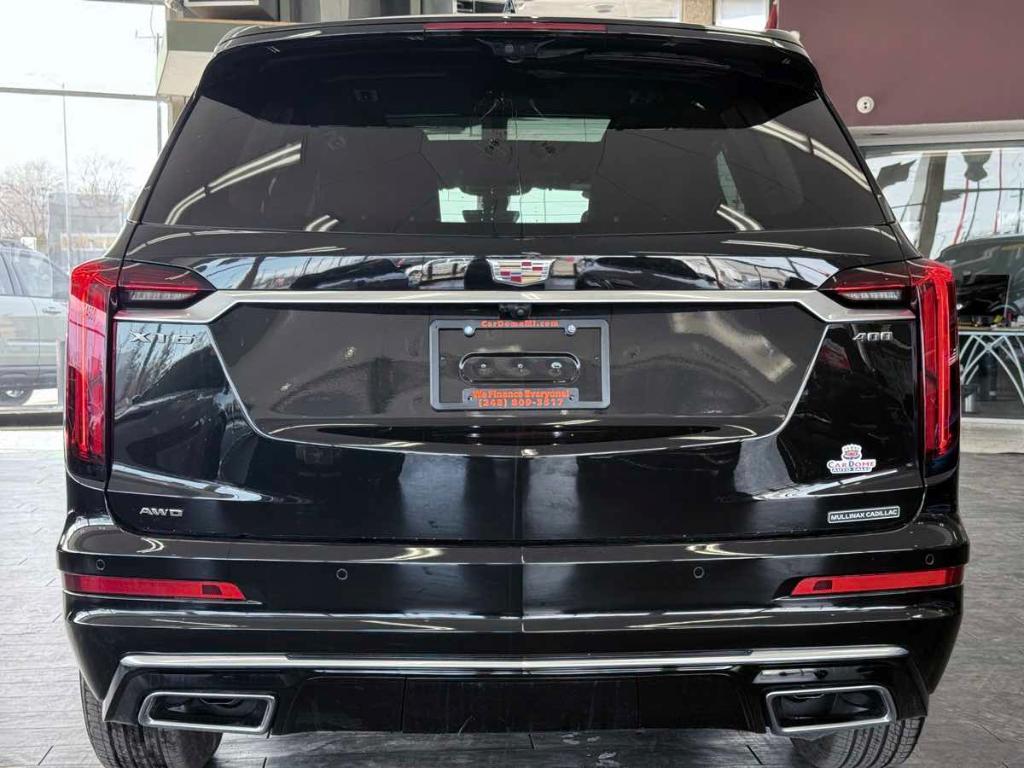 used 2025 Cadillac XT6 car, priced at $39,995