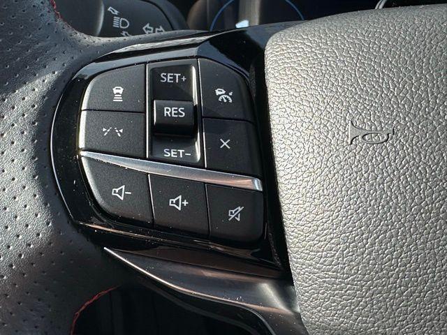 used 2025 Ford Explorer car, priced at $40,500