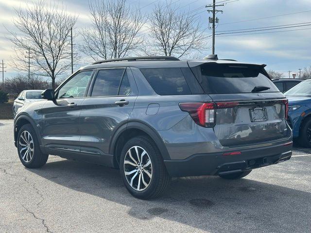used 2025 Ford Explorer car, priced at $40,500