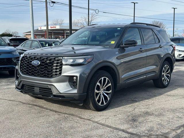 used 2025 Ford Explorer car, priced at $40,500