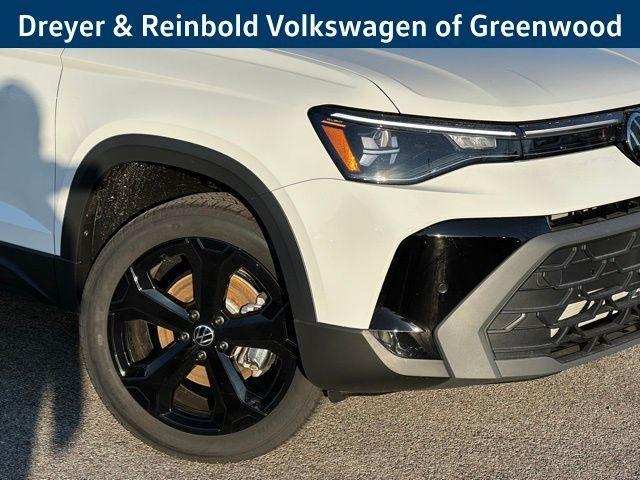 new 2026 Volkswagen Taos car, priced at $34,997
