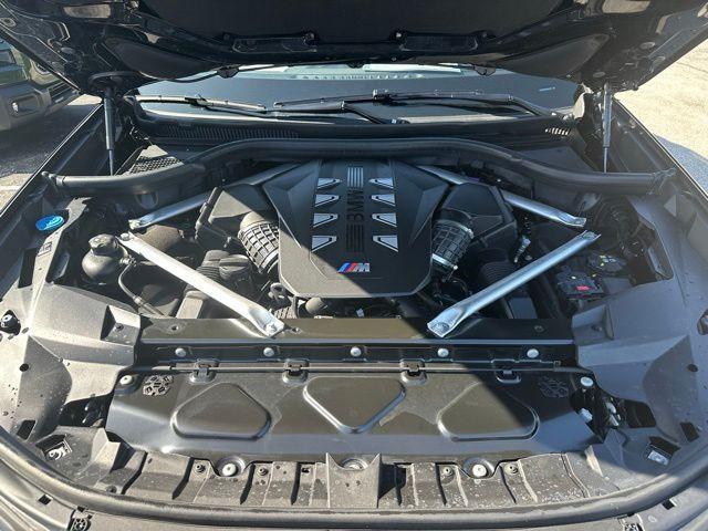 used 2025 BMW X7 car, priced at $98,000