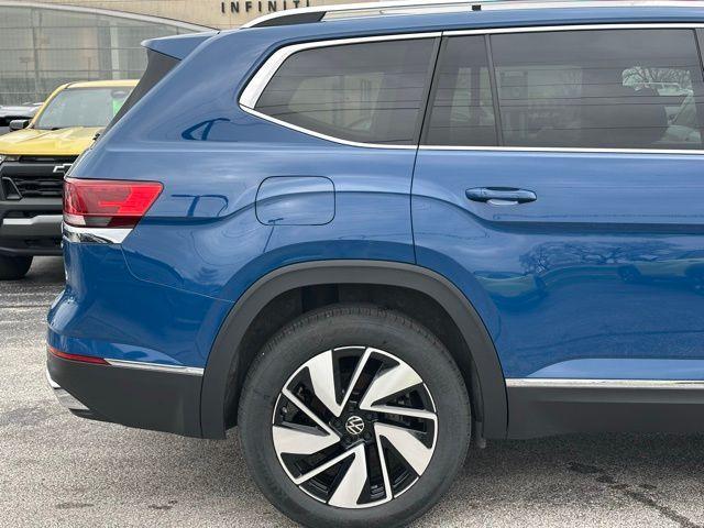 used 2025 Volkswagen Atlas car, priced at $40,480