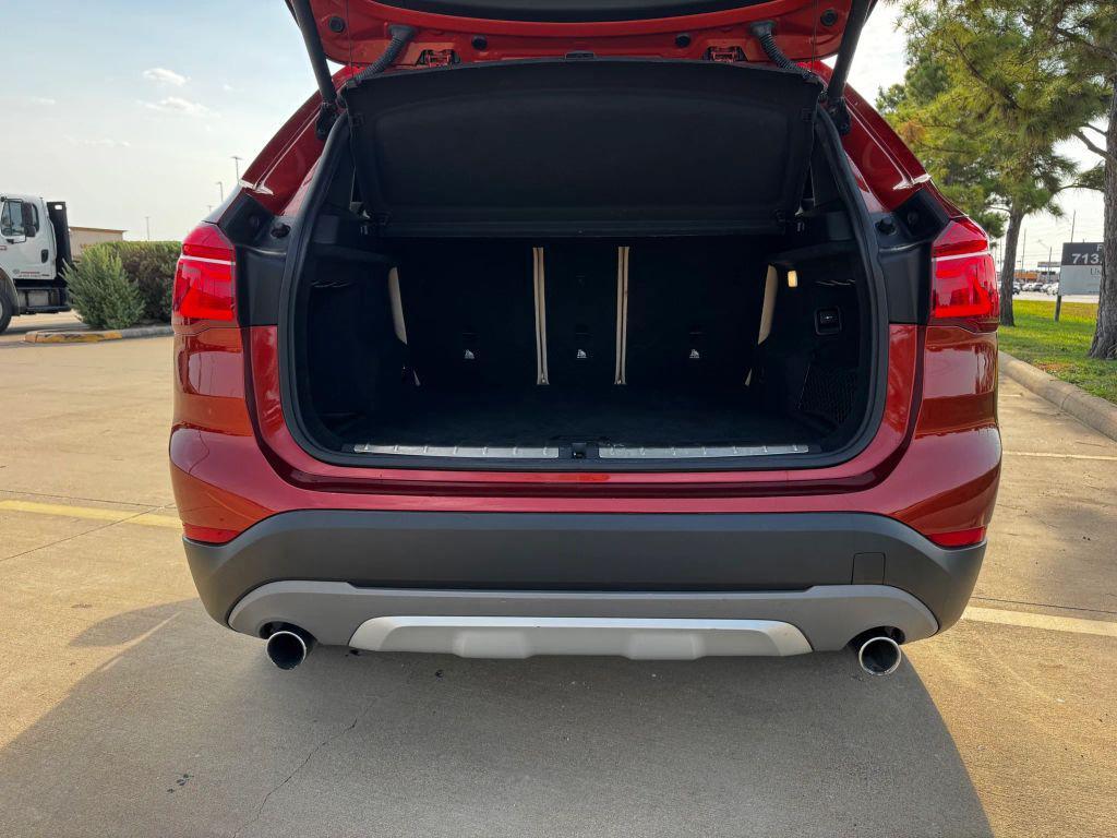 BMW X1 view 14