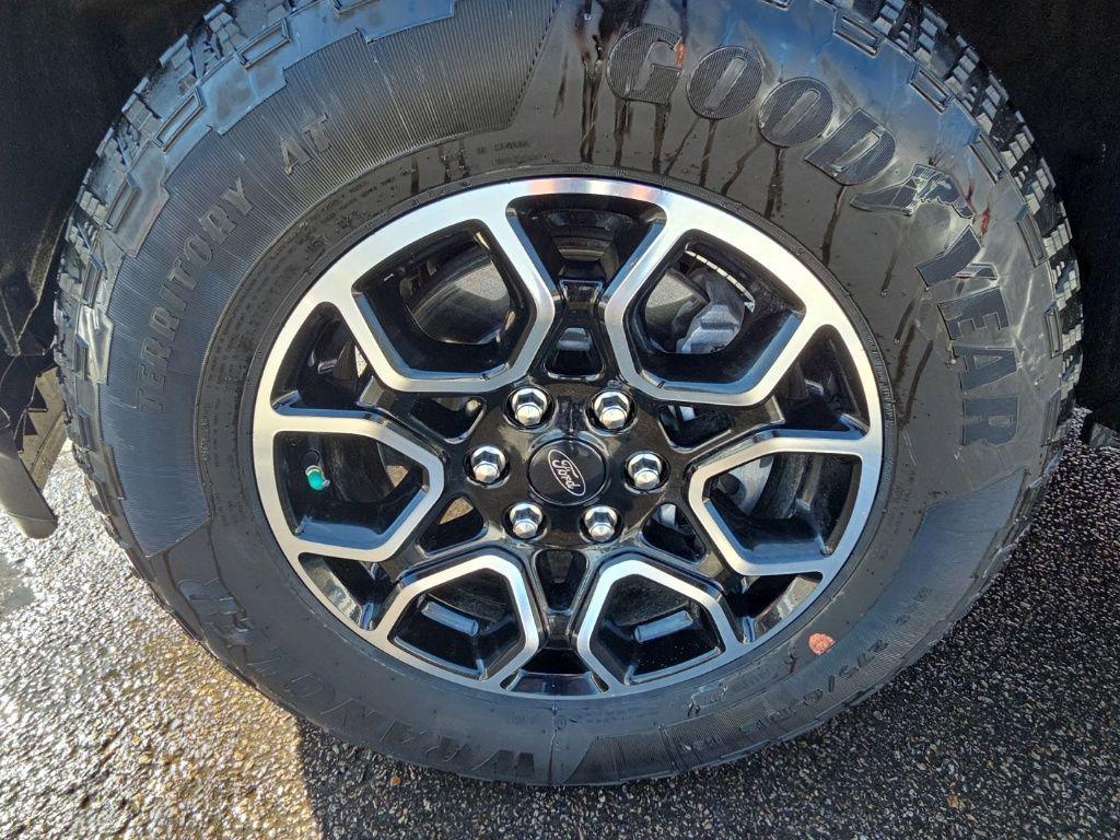 used 2023 Ford F-150 car, priced at $39,999