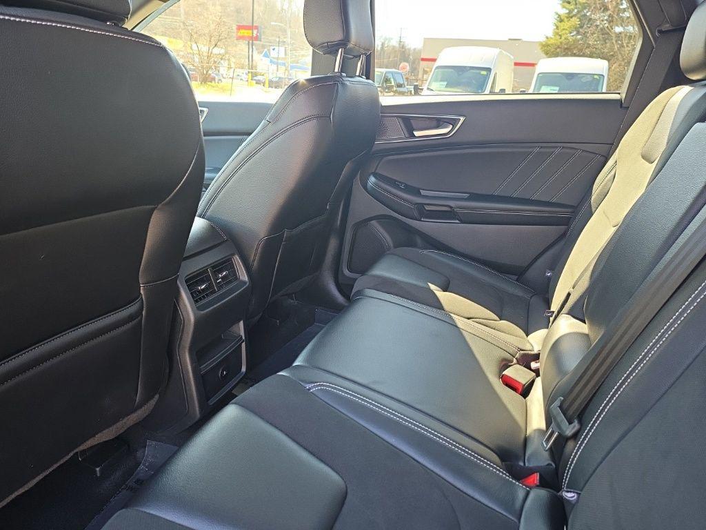 used 2023 Ford Edge car, priced at $31,998