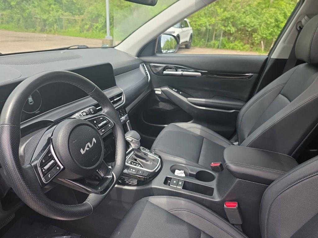 used 2024 Kia Seltos car, priced at $24,674