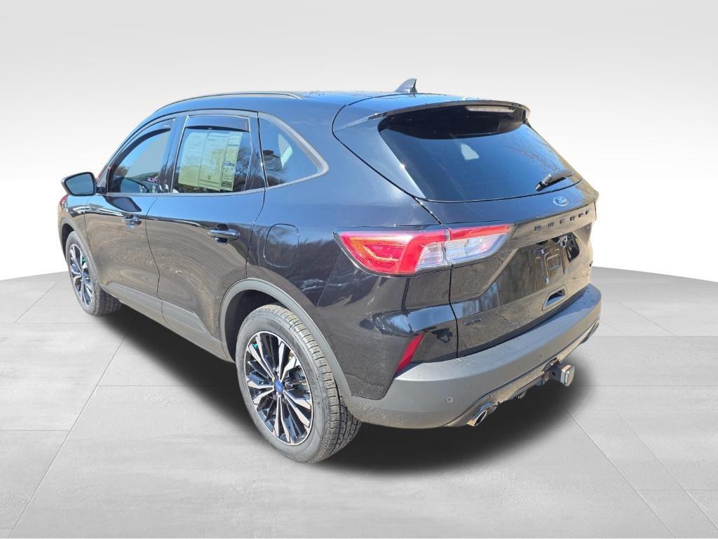 used 2022 Ford Escape car, priced at $23,601