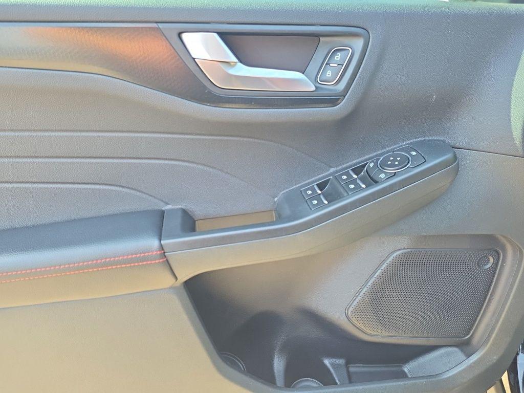 used 2022 Ford Escape car, priced at $23,601